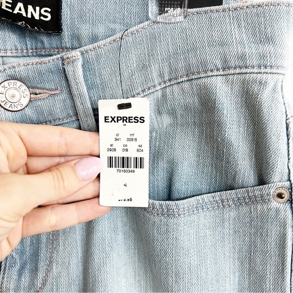 NEW Express Women's Mid-Rise Legging Skinny Jeans Ripped Knee Light Wash 4 NWT - Picture 5 of 8